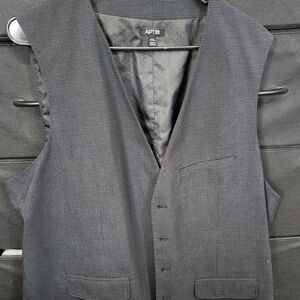 APT 9 Gray Vest